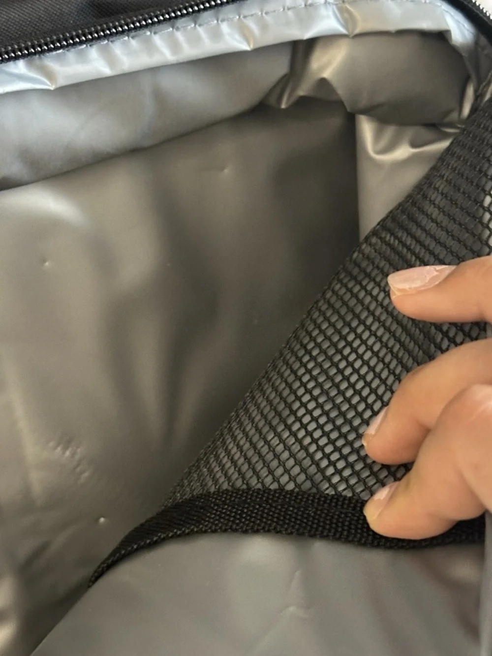 N/A black insulated